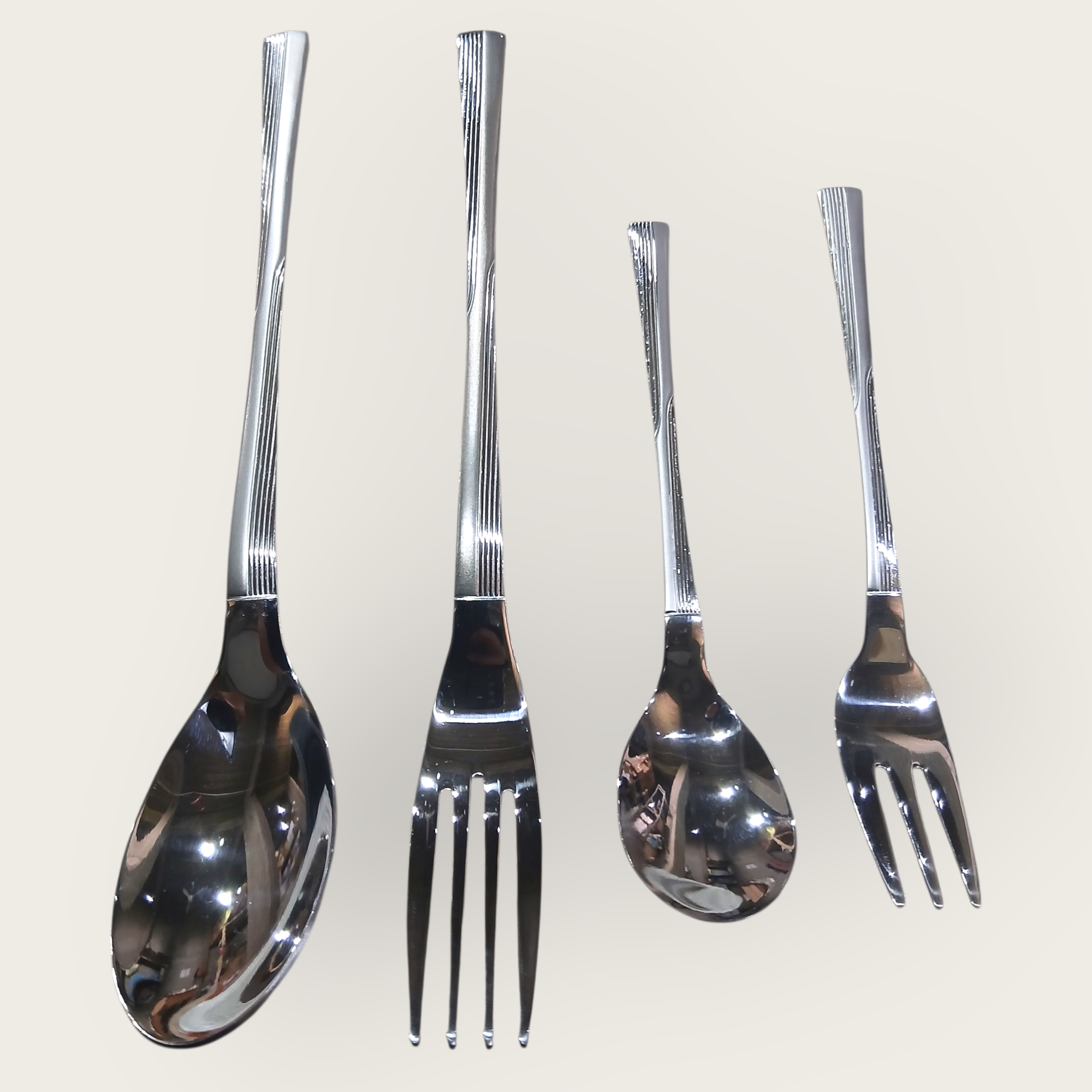 🍴ط معالق فضي لوكس علي المغناطيس