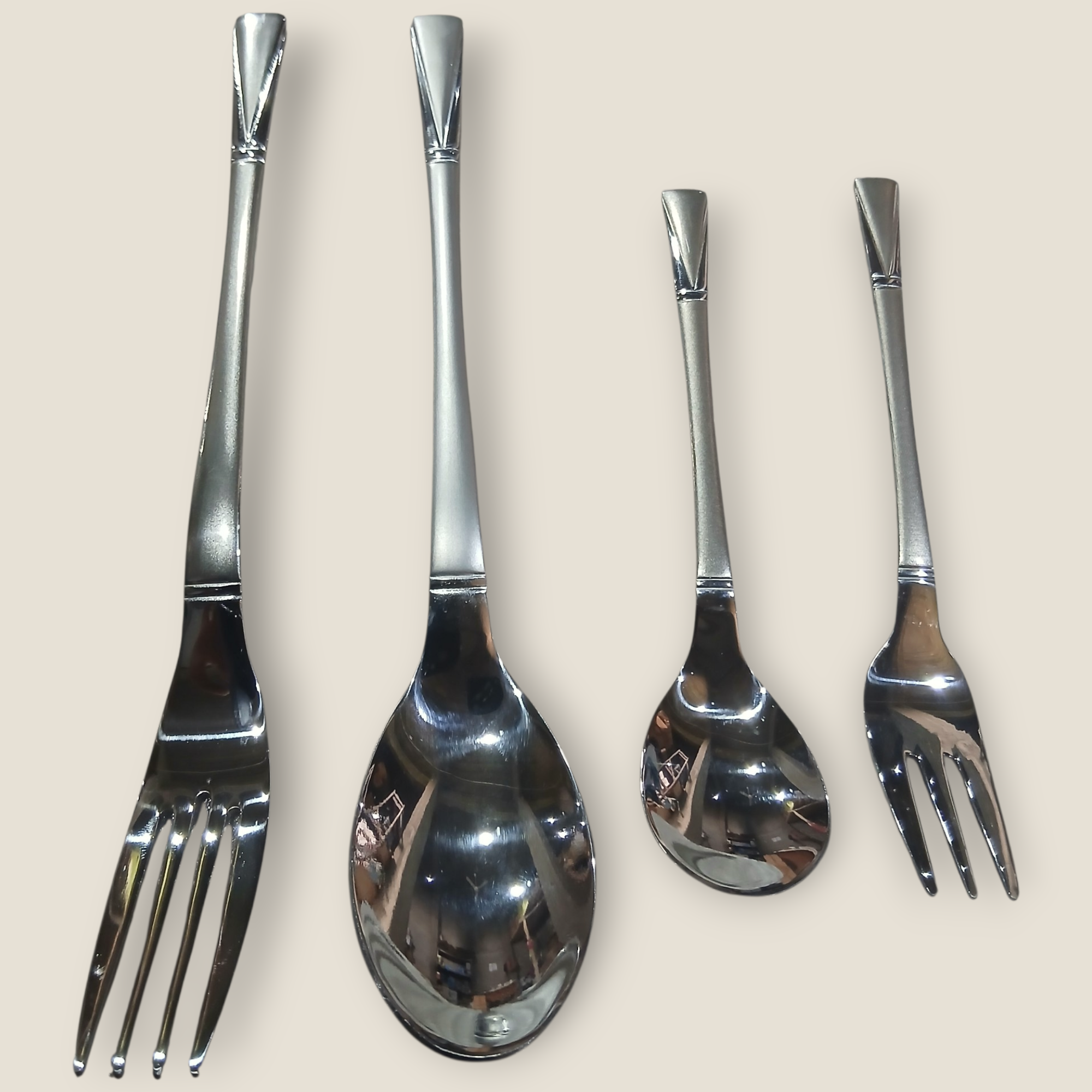 🍴ط معالق فضي لوكس علي المغناطيس